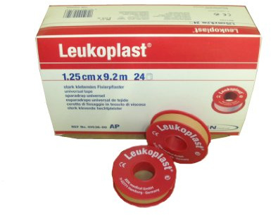 24x Leukoplast stark klebendes Fixierpflaster 1,25cm x 9,2m / Zum zuverlässigen Befestigen von Verbänden / Wasserabweisend / Luftdurchlässig / 24 Rollen
