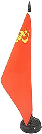 AZ FLAG Tischflagge Sowjetunion UDSSR mit Hand 21x14 cm Kunststoffsockel | Für innen Kommunismus Tischflagge genähte Ausführung mit verstärkten Kanten mit Kunststoffstab 100D Polyester