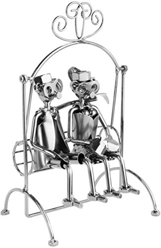 BRUBAKER Schraubenmännchen Liebespaar auf Schaukel - Handarbeit Eisenfigur Metallmännchen Liebe - Metallfigur Paar Geschenk für Freund und Freundin