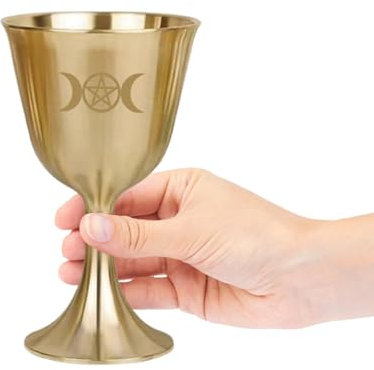 Zasdvn Vintage Brass Wine Cup, Chalice Goblet, Pentacle Brass Chalice, Retro Metal Table Decoration, Witch-Craft Goblet Cups for Altars, Rituals, Prayers, Anointing