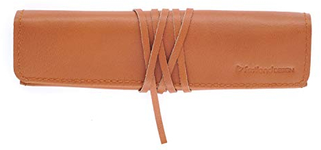 Festland DESIGN® - Echt Leder Stiftetui Mäppchen - Farbe Cognac-Braun - Federmäppchen Stiftemäppchen Schulmäppchen Stiftrolle Federtasche aus Leder für Stifte Set - Handarbeit - Made in Germany