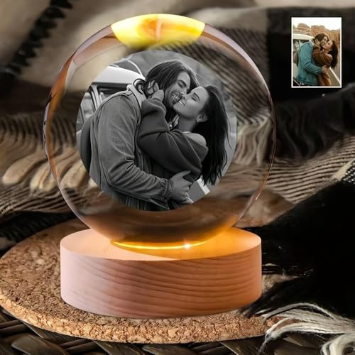 SHENGBEIDZ Bola De Cristal Fotográfica En 2D, Personalizada con Base Iluminada, Recuerdo para Mascotas, Esfera De Cristal Grabada con Tu Imagen (8cm/3.15in)