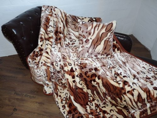 Natur-Fell-Shop 3tlg. Set Kuscheldecke Tagesdecke Tiger - Design 160x200cm + 2 Kissen 40x40cm
