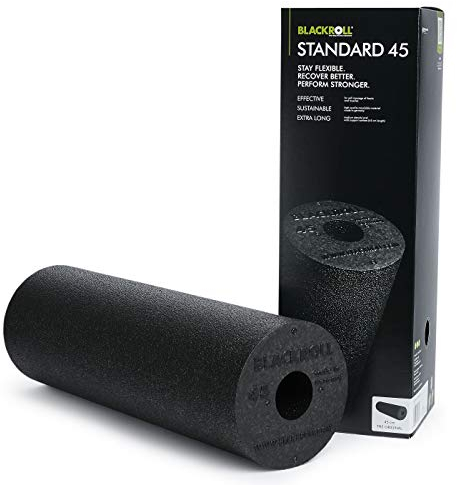 BLACKROLL® Standard 45 Faszienrolle (45 cm x 15 cm), Fitness-Rolle zur Selbstmassage von Rücken und Beinen, effektive Massagerolle für funktionales Training, mittlere Härte, Made in Germany, Schwarz