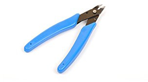 Italeri 50828 Seitenschneider Kunststoff Pro, Fahrzeug