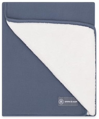 emma & noah Premium Kuscheldecke für Babys, 95x75 cm, Flauschig und Atmungsaktiv, Bio-Baumwolle, Oeko-TEX Standard 100, Als Babygeschenk oder als Kinderwagendecke (Essential Blau)