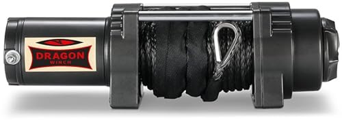 Dragon Winch Elektrische Seilwinde 12V 6000 lbs / 2721 kg Highlander-Serie Elektrowinde mit 15m Synthetikseil für Offroad, Quads, ATV, UTV – wasser- und sandfest mit kabelloser Fernbedienung + Zubehör