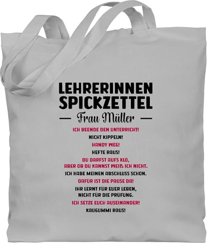 Geschenk mit Namen personalisiert by Shirtracer - Baumwolltasche - Geschenke für Lehrerinnen Spickzettel mit Name I Geschenkideen Lehrerinnen lustig I Lustige Lehrerin Weihnachten Geschenk Lehrerin