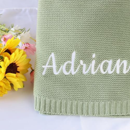 PGORSDOR Individuell gestrickte Babydecke mit Namen, bestickte Babydecke, bestickte Namensdecke, Baby-Namensdecke (80 x 100 cm)