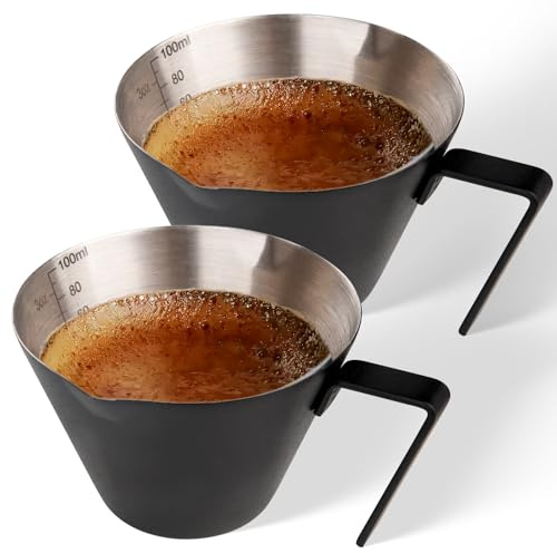 YARRAMATE Taza de acero inoxidable para café expreso, taza medidora de metal de doble boquilla con boca en forma de V, accesorios para espresso, 3.4 onzas/100 ml (blanco) (El Negro-2PCS) | Agarre aislado con calor, apilable, precisión de doble escala, fácil de enjuagar, se adapta a cafetera espresso