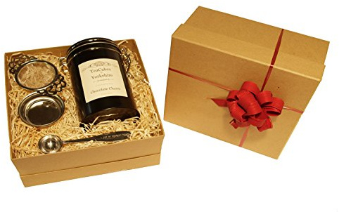 Rooibos Chocolate Charm Tea Gift Set Loose Leaf 100g in Caddy Wrapped with Tea Strainer and Measuring Spoon by TeaCakes of Yorkshire.