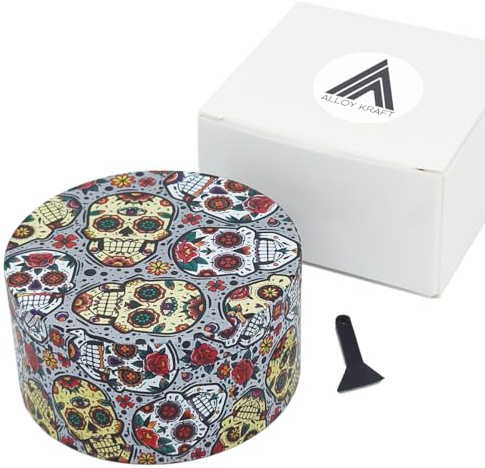 Grinder crusher XXL 75mm ALLOY KRAFT | Ultra scharfe Klingen Premium 360º Druck | Grinder Mettall 4 teiliger für Gewürze und Kräuter | Mexikanische Totenkopfmotive (Modell 1)