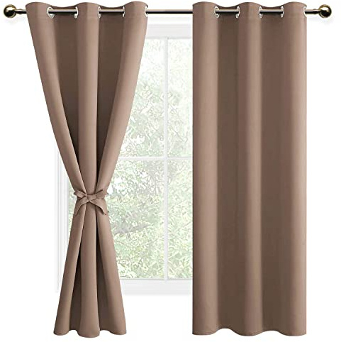 DWCN Gardin ogenomskinliga mörkläggningsgardiner med öljetter, 2 stycken, gardin, ogenomskinlig fönsterdekoration, termogardin för vardagsrum, sovrum, cappuccino, 160 x 106 cm (H x B):