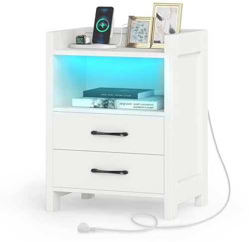 RELAX4LIFE Table de Chevet Moderne 45 x 35 x 60 CM avec LED Multicolore Réglable, Station de Recharge(Ports USB+Prises+Type C),Télécommande, Table de Nuit en Bois pour Salon Chambre (Blanc)