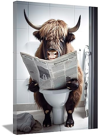LZIMU Badezimmer Hochlandkuh Bild auf Leinwand braunes Vieh das auf der Toilette sitzt und Zeitung liest Leinwandbild lustige Tiere Poster Wanddekoration Gerahmt(3, 30x45cm)