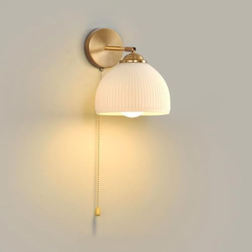 LOGT Moderne Wandleuchte mit Schalter Schwenkbar Wandlampe Glas Lampenschirm E27 Verstellbare Wand Leseleuchte Innen Messing Deko Wandbeleuchtung Zugschalter für Flur Treppenhaus Schlafzimmer
