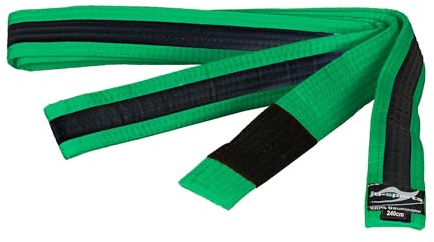 Ju-Sports BJJ Kindergürtel - grün mit schwarzem Streifen, Baumwolle 4cm breit I BJJ Gürtel mit schwarzem Abschnitt für Zwischenstufen I Mehrfach gesteppt I 260 cm