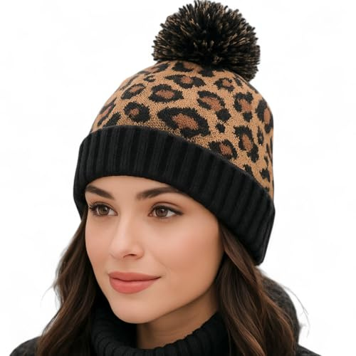MIJOMA Wintermütze Damen im Leopardenmuster mit Kunstfell-Bommel – warme Strickmütze – weich, stylisch & gemütlich für Herbst & Winter (DE/NL/SE/PL, Alphanumerisch, Einheitsgröße, Umschlag Schwarz)