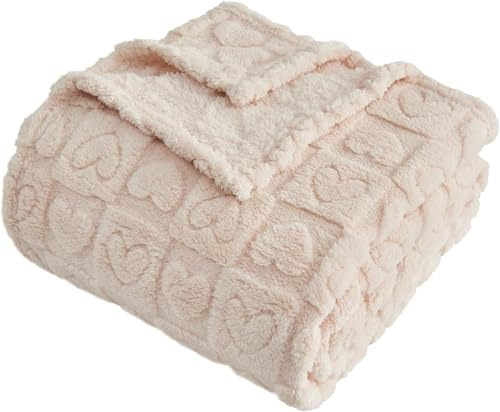 FY FIBER HOUSE Throw Blankets with Heart Checkered,Soft Warm Blankets for Lover Mom Father Gifts,Washable Lightweight Fuzzy Blanket for Couch Sofa Bed Office All Season(Beige,50x60)