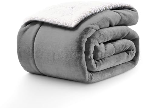 CELESTA Sherpa Kuscheldecke Flauschige 220 x 240 cm XL, Winterdecke Extra Dicke & Schwer, Wohndecke für Sofa Couch Bett, Warm & Weich, Grau