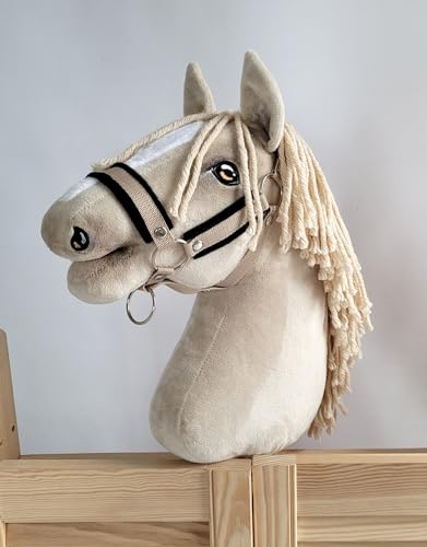 Verstellbares Halfter für Hobby Horse A3 mit Fell. Set ohne Pferd. Beige mit schwarzem Fel..