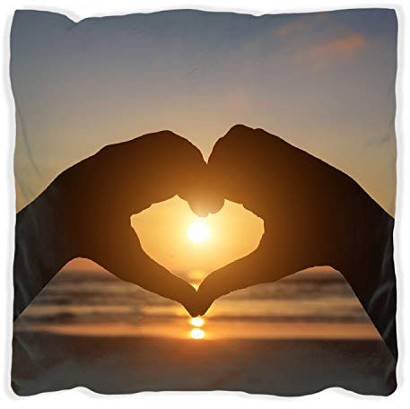 Wallario Dekokissen 40 x 40 cm, Liebe im Herzen der Sonne - Strand und Meer, beidseitig Bedruckt, Kuschelkissen mit weicher Plüsch-Oberfläche