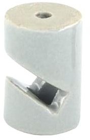 Sujetacables en V de porcelana blanco, 30x20mm, F-bright, ideal para organizar y asegurar cables en entornos eléctricos y decorativos.