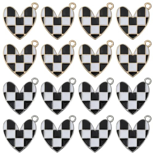 SUNNYCLUE 1 Box 32 Stück 2 Farben Schwarz Weiße Herzanhänger Karierte Anhänger Gold Silber Legierung Emaille Rennflagge Liebesform Gingham Anhänger Für Die Schmuckherstellung Zubehör Basteln DIY Ohrri