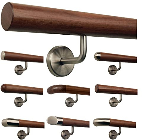 Corrimano pronto per il montaggio in legno di noce americano laccato, Ø 42 mm, con supporto angolare in acciaio INOX ed estremità lavorate, personalizzabile