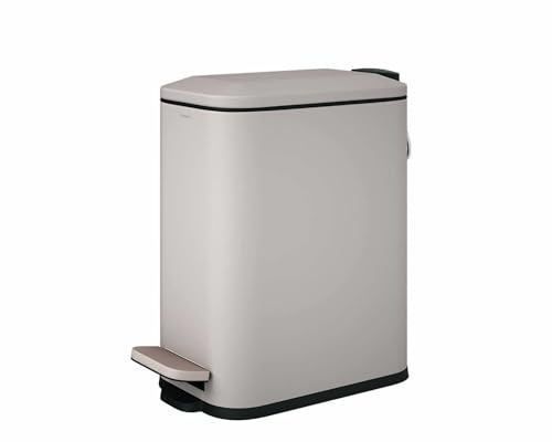 COSMIC Essentials Papelera de Baño y Cocina Con Sistema de Pedal de Diseño Moderno y 5L de Capacidad. Cubo de Basura Con Tapa Rectangular y Pequeño para Aseo. Color Arena Mate