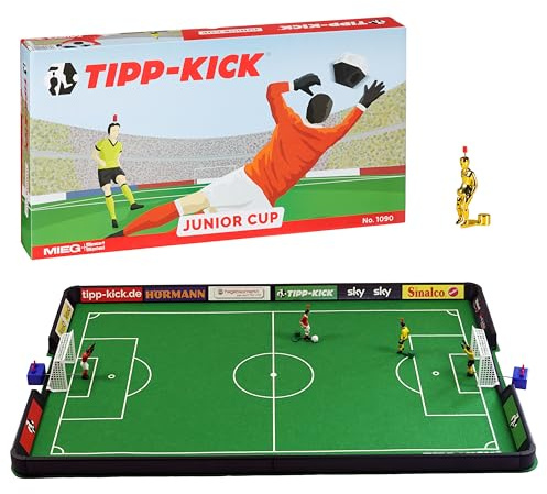 TIPP-KICK Juego Junior Cup con futbolín extra – Juego de futbolín listo para jugar con 1 futbolín dorado adicional, 2 figuras de delantero y portero pintadas a mano, campo de juego de fieltro
