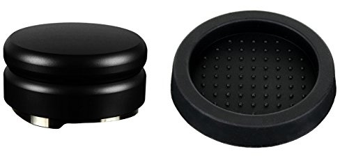 scarlet espresso | Distributor »Speciale TRE« für Barista; zur perfekten Extraktion mit Siebträgermaschinen; verschiedene Größen; schwere Ausführung (Set: Schwarz, 58,5 mm & Tamperablage)