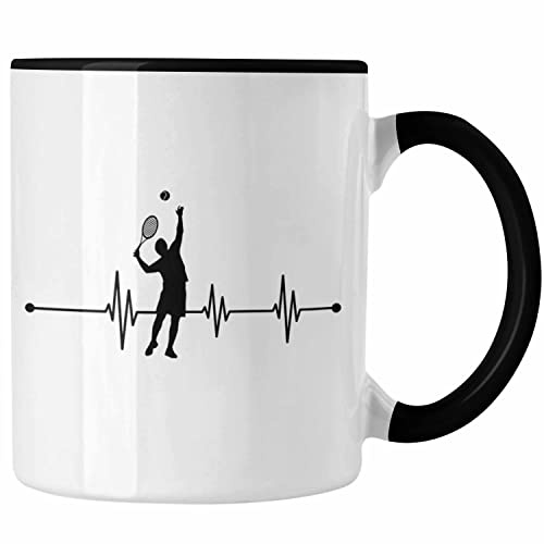 Trendation - Tennis Tasse Geschenk für Tennisspieler mit Spruch Herzschlag für Männer Frauen (Schwarz, Keramik, Becher, Tasse, 325 Milliliter)