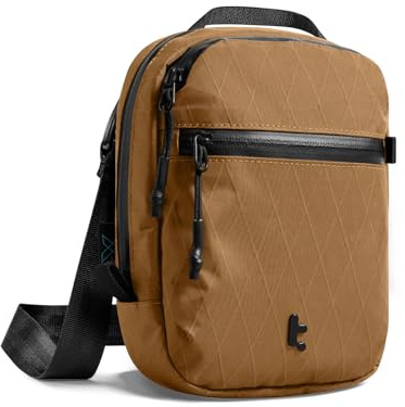 tomtoc Bolso Bandolera Antirrobo para Viaje con Cremallera Segura, Portadocumentos con Protección RFID, Capacidad para 4-6 Pasaportes, Múltiples Bolsillos para Tarjetas – Organizador Unisex