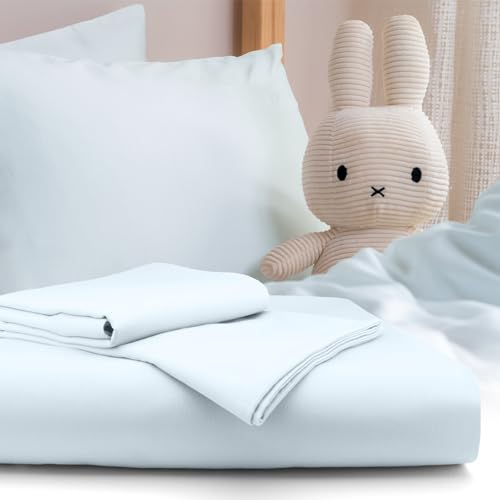 bo&button® Kinderbettwäsche, Mako Satin, 100% GOTS Bio Baumwolle, hochwertig, kuschelig weich, Fairtrade, Bettwäsche Kinder für Junge & Mädchen Set 100x135 cm + 40x60 cm (2-TLG.) - Soft Blue Hellblau