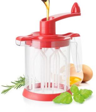 Batteur Montaanna manuel intégré dans le couvercle, récipient gradué de 1 l en plastique et base antidérapante.