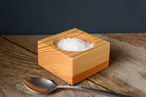 Eco-friendly Salt and Pepper single pinch pot, salt cellar, salt pig, handmade from Pine
