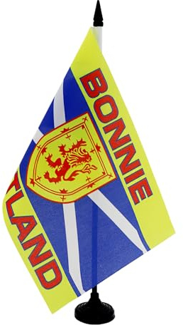 AZ FLAG Drapeau de Table Ecosse Bonnie Scotland 21x14 cm Socle Plastique | Usage intérieur Drapeau de bureau écossais finition cousue et bords renforcés avec mât en plastique et socle en plastique
