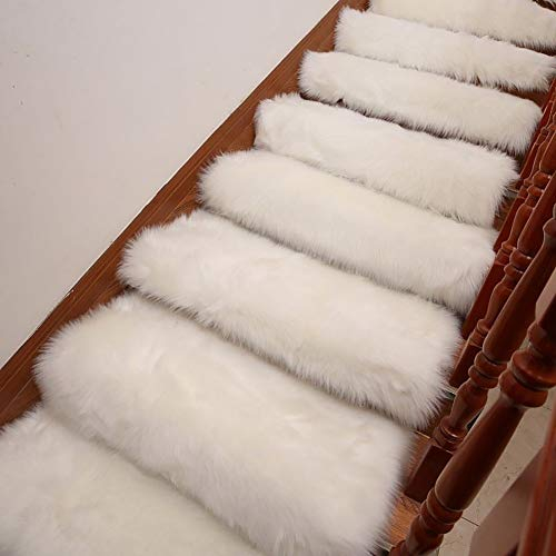 MyrRhe Flauschige Treppenpolster – geräuschlose Stufenmatten für Treppen im Mädchenzimmer, Selbstklebende Treppenpolsterung, weiß (75 x 24 x 3 cm), 5 Stück