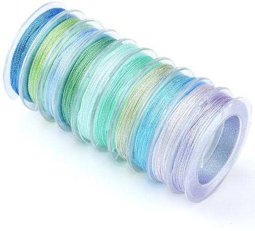 CABODYALS 10 rullar 219,46 m 0,3 mm 3 lager blå glitter broderitråd 0,3 mm färgglad skimmer jul metallisk sträng polyester glitter snöre rep bulk för sömnad tillverkning hantverk pärlor halsband