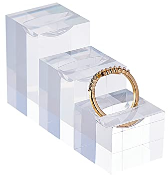 FINGERINSPIRE 3 Stück Klare Acryl Display Ständer für Ringe (3 Höhen: 2cm & 3cm & 4cm, Oberseite: 2.5x2.5cm) Ring Display Halter Hochwertige Glänzende Blöcke für Schmuck Display Foto Requisiten