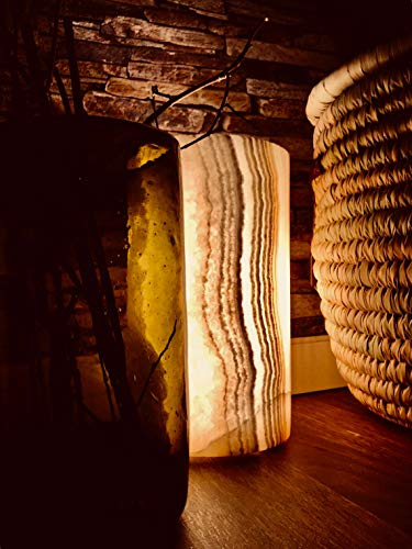 Maison Zoe Alabaster Steinlampe - Tischlampe Cylinder massiv perfekt für Wohnzimmer - handgeschnitzte Nachttischlampe Schlafzimmer - Kinderzimmer ~ 2,8Kilos