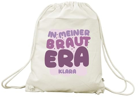 Herz & Heim® Personalisierter JGA Turnbeutel mit Name – In meiner Braut Era – Junggesellenabschied Beutel – JGA Accessoire für Braut & Team Bride – Stoffsack aus Baumwolle mit Kordelzug (Natur)