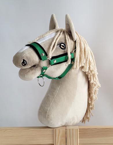 Verstellbares Halfter für Hobby Horse A3 mit Fell. Set ohne Pferd. grün mit schwarzem Fell