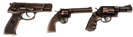 Gxsterd 3PCS Miniature Metal Gun Miniature Revolver Gun 1/12 Scale Weapons Dollhouse Decoration Accessories