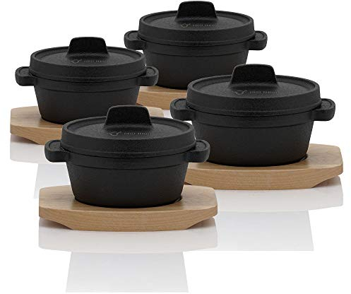 BBQ-Toro Mini Dutch Oven (4 Stück) | Ø 11 cm | Gusseisen Serviertopf mit Holzunterlage | bereits eingebrannt - preseasoned | Kochtopf kleiner Bräter Gusstopf
