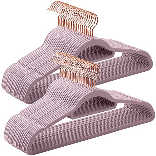 SONGMICS Percha de Terciopelo, Juego de 50, Antideslizantes, con Barra Corbata y Gancho Oro Rosa, 0,6 cm Espesor, Ahorra Espacio, 43,5 cm Largo, Abrigo Pantalón, Violeta Lavanda CRF021GP50