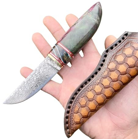 Obespina Couteau Artisanal Insert Fossile Lame Fixe Acier Damas Manche Bois Stabilisé Vert Collection Custom Cadeau Homme Suminagashi VG10 Étui cuir Style Japonais forge artisanat tranchant