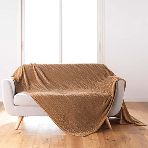 Douceur d'Intérieur, Plaid Doux (180 x 220 cm) Arya Camel, Flanelle Relief Unie