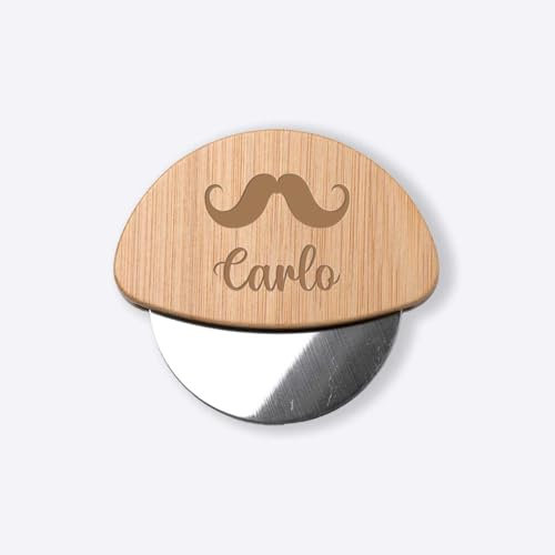 Ruota Rotella Tagliapizza in bamboo e Acciaio personalizzato con nome e baffi Inox Idea regalo Natale Cena Casa Amici Parenti Sposi Divertente per Pizza Focaccia Cibo Amore Cucina
